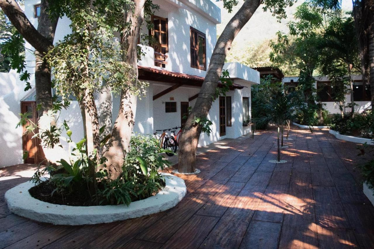 مبيت وإفطار ترونكونيس Casa Faro المظهر الخارجي الصورة