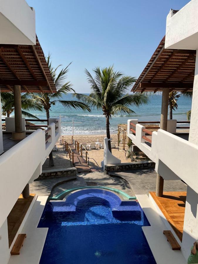 مبيت وإفطار ترونكونيس Casa Faro المظهر الخارجي الصورة