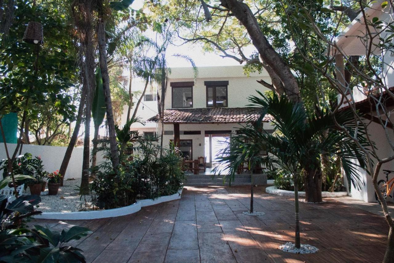 مبيت وإفطار ترونكونيس Casa Faro المظهر الخارجي الصورة